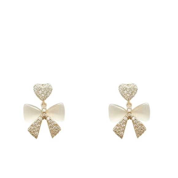 COPY - 🆕❗️Premium Cat Eye Stone Bow Drop Earrings Trendy and Elegant Celebrity … - Picture 4 of 6